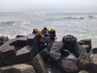 快訊》台南黃金海岸出事！3國小畢業生落海  2獲救1失聯