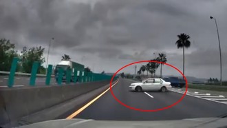 國3匝道撞上「大迴轉天兵」 網友直呼：根本無處逃