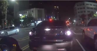 持毒心虛！高雄男拒檢加速逃逸 警破窗逮人超驚險