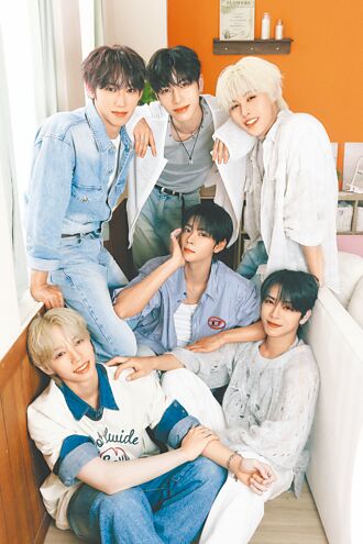 SEVENTOEIGHT遭下禁爱令 靠想像唱情歌