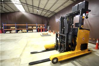 AI無人堆高機上線 苗栗打造智慧物流新基地