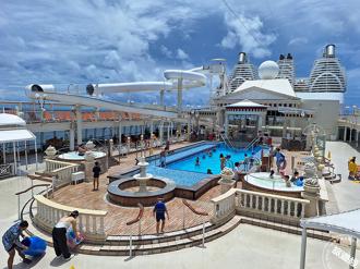 麗星郵輪回來了！「探索星號」暖冬航線高雄啟航 玩遍日韓菲越