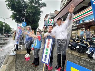 不同意罢免！国民党新北议员齐站街头挺洪孟楷