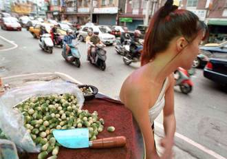 國小女兒遭老闆硬上！檳榔西施母心碎求償200萬 判決出爐