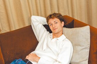 亨利莫迪襲台 揭暈船神曲是真實經驗