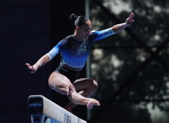 德国世大运》体操仙女陈瑞安再飙高分 勇夺平衡木银牌