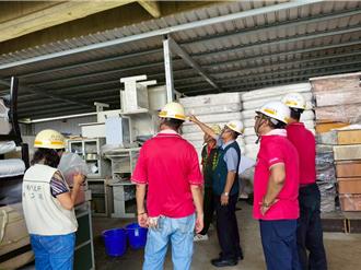 屋顶被掀！台南缺工缺料 做工行善团「5天赶搭20户」