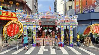  斷交風波不停！普濟殿王巡醮照常登場 各方贊普供品破千桌