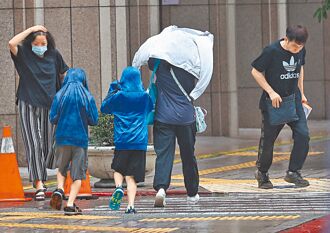 一路溼到8月 中南部慎防大雨
