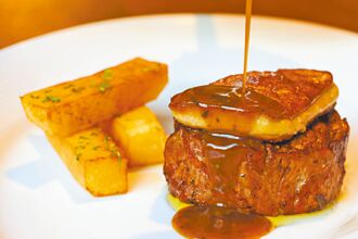 88節牛排烤鴨 慰勞老爸