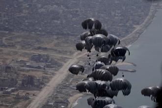【加薩饑荒惡化】以恢復空投援助 設人道走廊