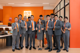 最「艺文」的房仲门市! 台湾房屋桃园艺文形象馆开幕