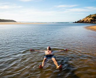 日本男子酒醉落海 漂流4小時奇蹟生還獲救