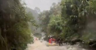 風景區突降暴雨！「漂流艇翻覆」24歲女被沖走失聯 驚悚瞬間曝光