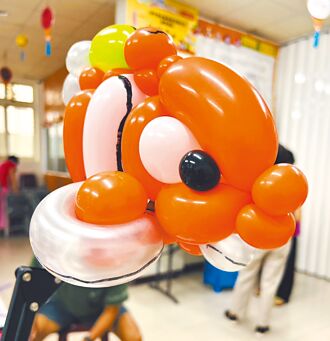朱博士氣球班 分送快樂分送愛