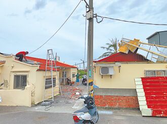 近2萬戶屋損災民 苦嘆水深火熱