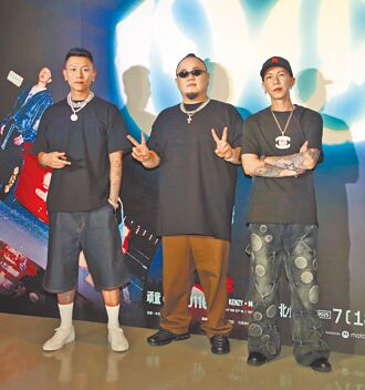 瘦子为顽童登蛋抛妻弃子很想家