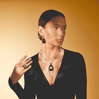 De Beers珠寶頌讚樹木