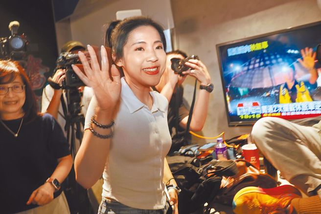 國民黨立委徐巧芯在大罷免民調幾度被列入危險名單，但最終贏了9.2％安全過關。（資料照／杜宜諳攝）