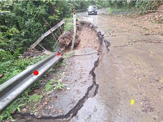 苗栗連日豪雨樹倒、路基坍方 多條道路交通受阻