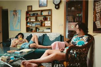 曾敬驊拍戲吃「這根」吃到吐　新片《我家的事》全家福曝光