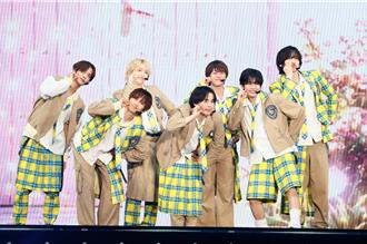 浪花男子驚喜宣布明年攻日本2大巨蛋 喊話亞洲歌迷：我們還會再去的