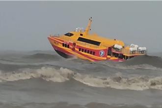 浪高達2.3公尺！海象不佳 東琉、鹽琉線停航至7／31