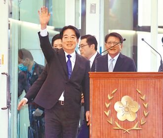 海納百川》賴總統，請問您哪句話是真的？（何啟聖）