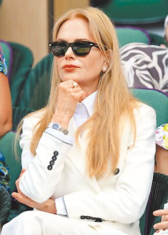 名表争锋 温网、高球赛抢镜