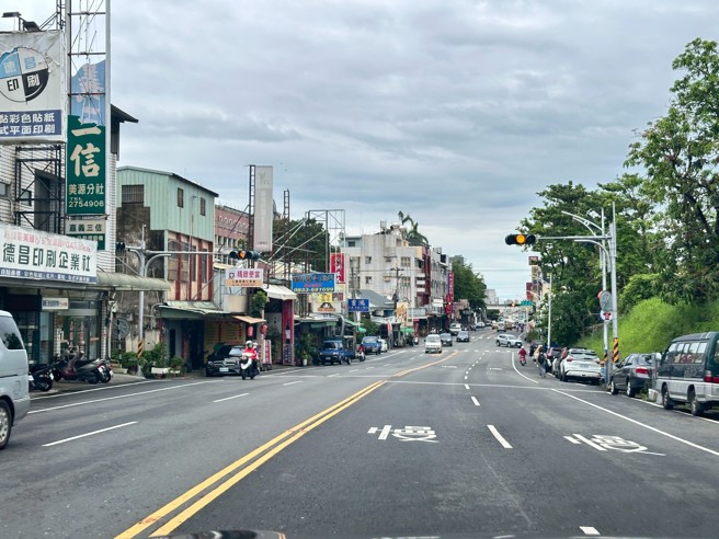 嘉義市府昨晚依據氣象署數據，宣布今29日照常上班上課，一度引發民怨，但今早嘉義市天氣平穩。（圖／讀者提供）