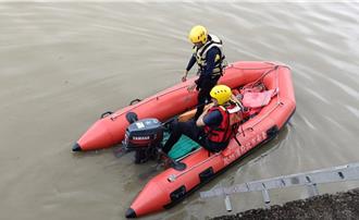 台南频传落水意外！男童落海搜救仍未果 嘉南大圳77岁老翁失踪