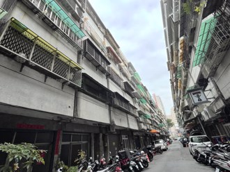 不怕爬樓梯！老公寓8成買氣靠這群人撐腰