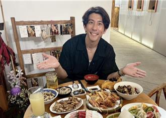 修杰楷走进市场惨了！「暴风式点餐」焦虑问：怎么办？