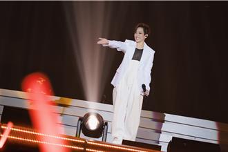 林憶蓮唱一半激動淚崩！曝不如意日子「沮喪、好難過」