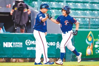 台南連日豪雨停班課 U12少棒賽仍「閉門開打」遭質疑