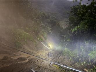 暴雨夜人車墜谷！一家5口南橫桃源段出事 現場曝光