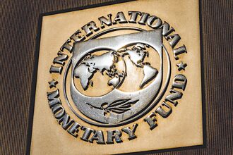 全球今明年經濟成長 IMF上修預測值