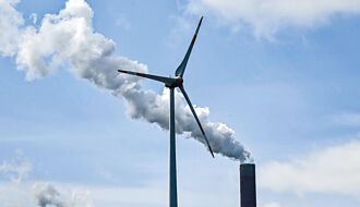 訂單滿手 機電四雄股價有撐