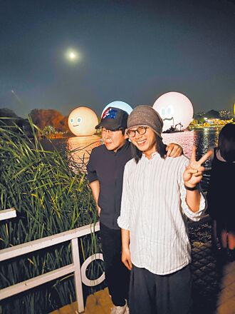 五月天北京展登場 瑪莎冠佑隱身視察