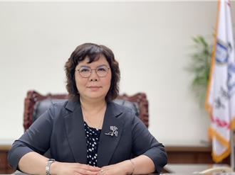 中华医大创校首任女校长李碧娥：长照、护理课程结合AI