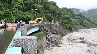 致災豪雨不斷 全台10路段預警封閉、6處交通中斷