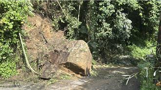 苗61線7.2公里落石斷交通 僅機車可通行 呼籲汽車改道