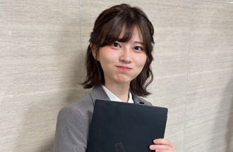 「日本最美OL」爆紅全球！獲7千萬人求婚告白　馬斯克出手了