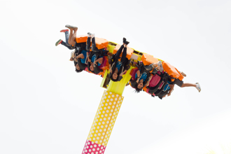 沙乌地游乐园空中轮盘「断裂重摔」恐怖影曝光！23伤3命危