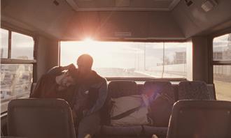 太勵志！巴勒斯坦導演「從難民營走上坎城影展」 背後血淚曝光