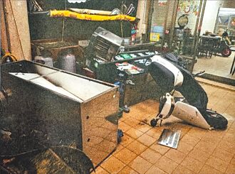 網路遭議感情事惹不滿 燃炮砸友人火鍋店送辦