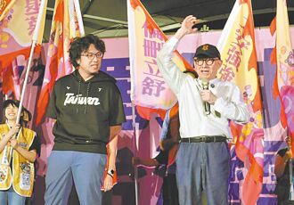 曹興誠始亂終棄