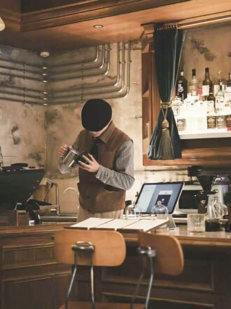 不产咖啡豆 贵阳冲出世界冠军