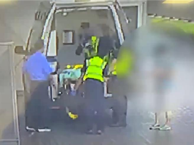 經濟部水利署中區水資源分署年約56歲外包清潔人員 31日上午清理機房積水時，不慎遭電擊倒地，釀上身20％嚴重灼傷，送醫無大礙。（民眾提供／潘虹恩台中傳真）