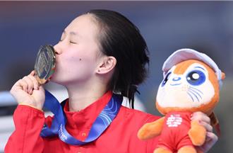 世錦賽跳水女子10米台四度摘金  陳芋汐：每一次意義都不同